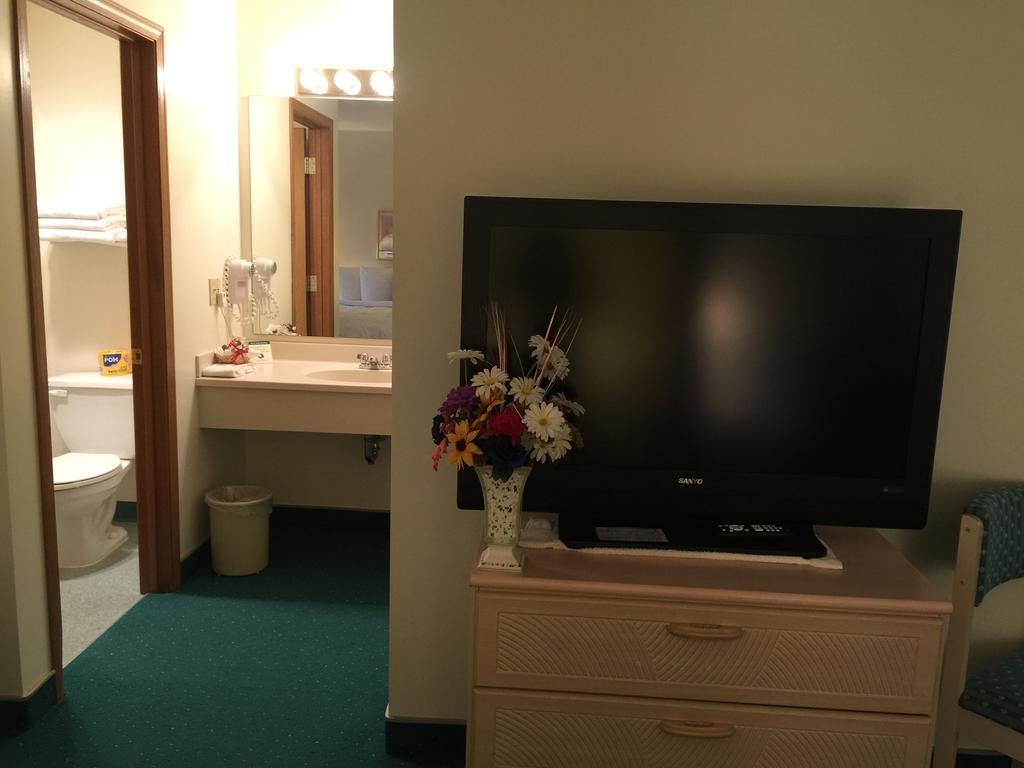 Americas Best Value Inn&Suites - Bluffton Habitación foto