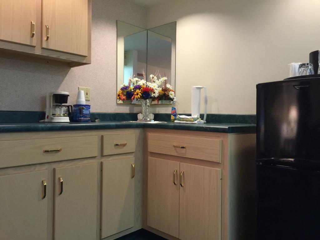 Americas Best Value Inn&Suites - Bluffton Habitación foto