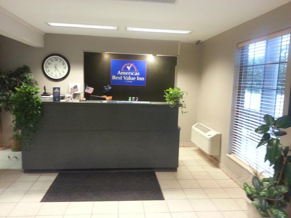 Americas Best Value Inn&Suites - Bluffton Exterior foto